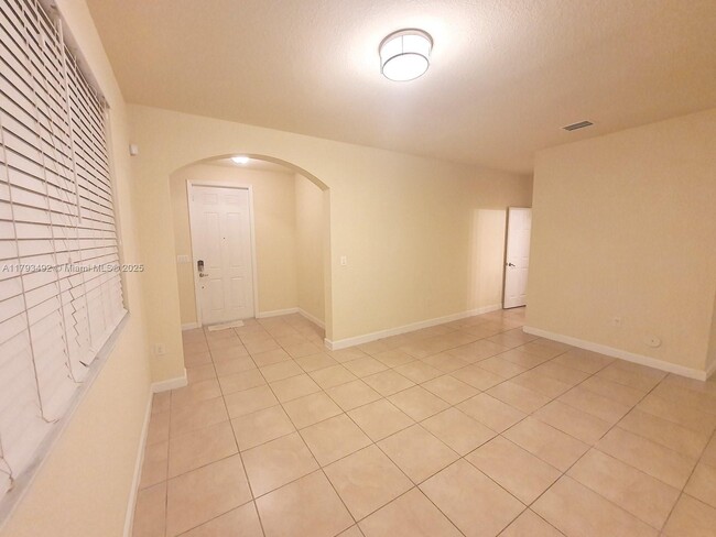 Foto del edificio - 22746 SW 92nd Pl