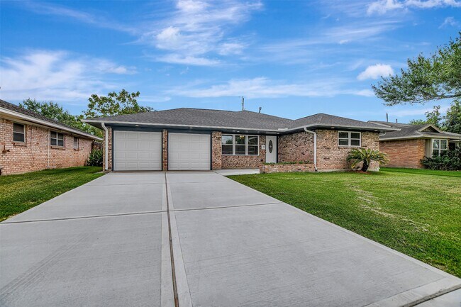 Foto del edificio - 2505 Dewberry Ln