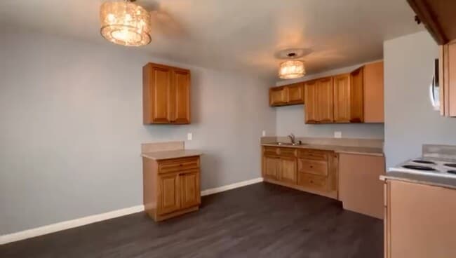 Photo - 1539 Pumalo St E Apartment