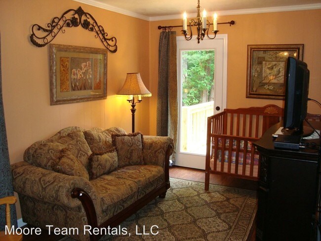 Building Photo - 5 br, 3 bath House - 25 Old Heywood Rd