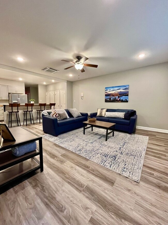 Interior Photo - Tiger Estates