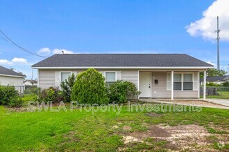 Building Photo - 2510 Sonnier St