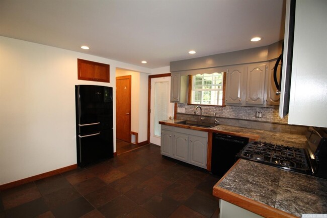 Foto del edificio - 4020 Chatham St