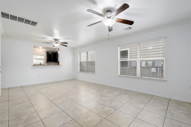 Foto del edificio - 7201 Outfitter Drive