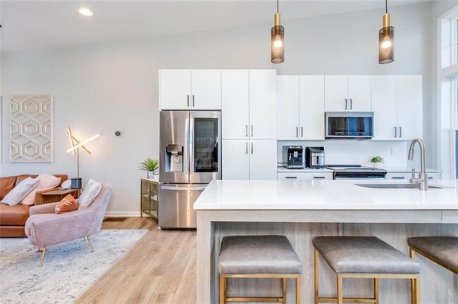 Photo - 912 Brees Ct Townhome