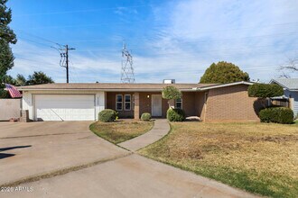 Building Photo - 2208 E Contessa Cir