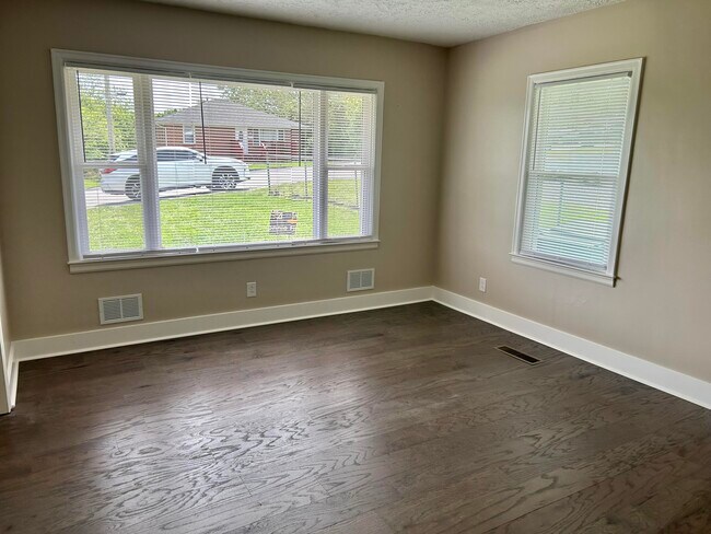 Foto del edificio - 179 Winding Way Dr