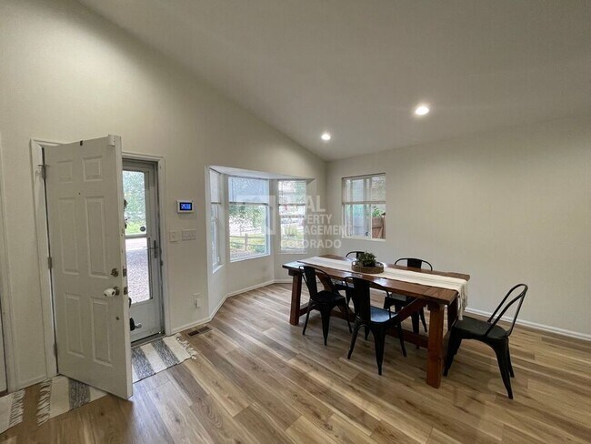 Building Photo - 4626 Witches Hollow Ln