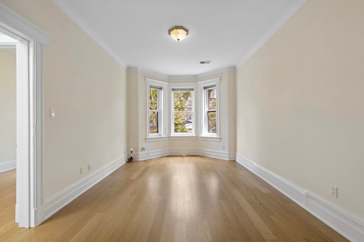 Foto principal - 83 Magnolia Ave