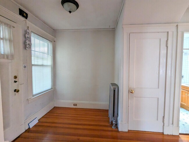 Building Photo - 138 North St