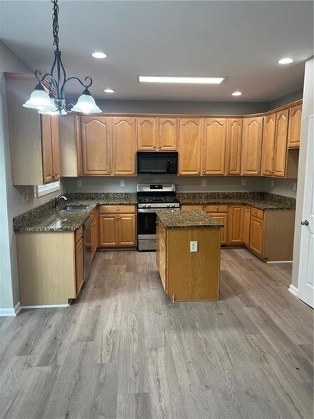 Photo - 365 Vinings Vintage Cir SE House