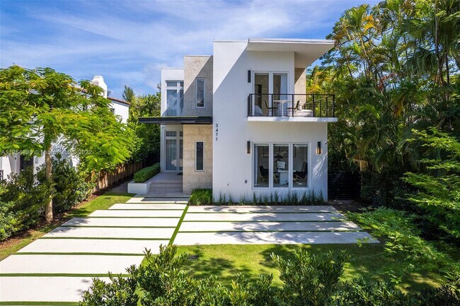 Building Photo - 3471 Sheridan Ave