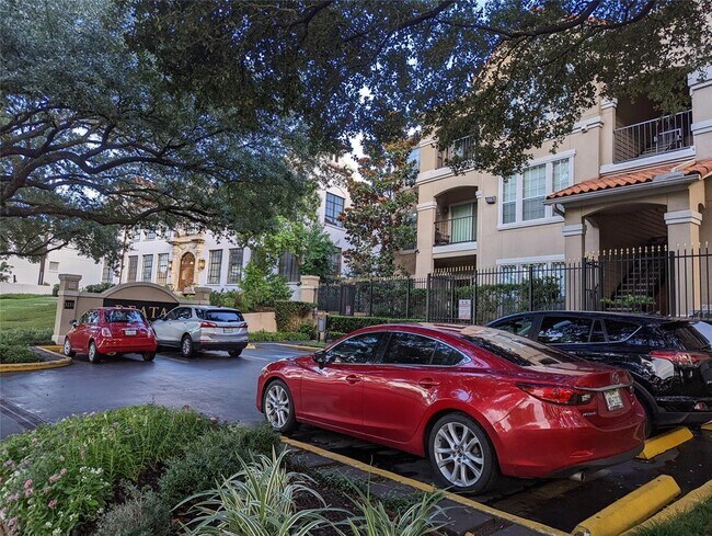 Building Photo - 3231 Allen Pkwy