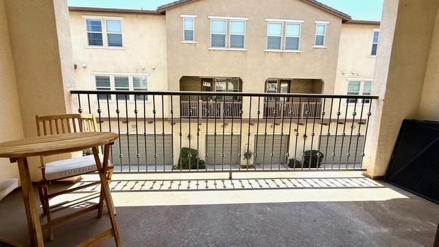 Foto del edificio - 904 N Primrose Ln