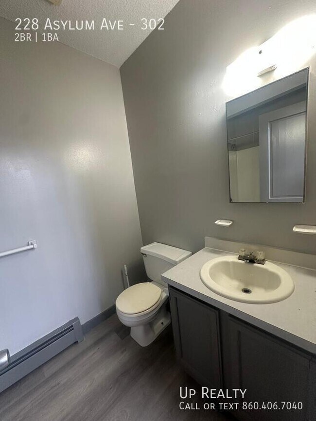 Foto del edificio - 228 Asylum Ave