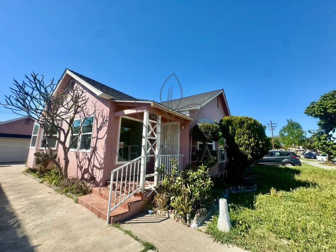 Photo - 232 South Bush Street