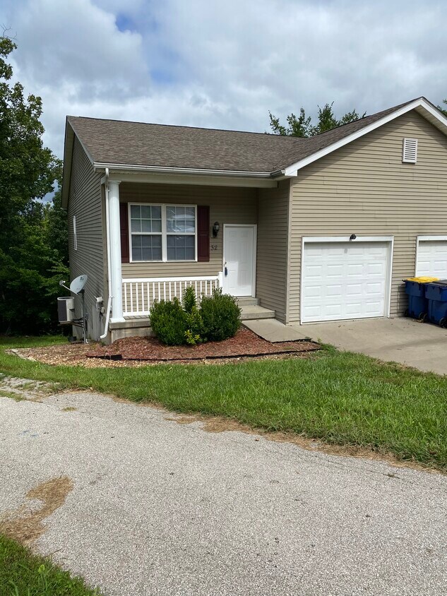 Primary Photo - 32 Timber Dr