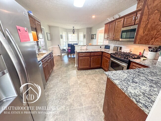Foto del edificio - 2998 Waterhill Dr