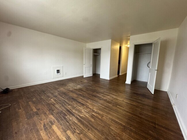 Foto del edificio - DEMJ620