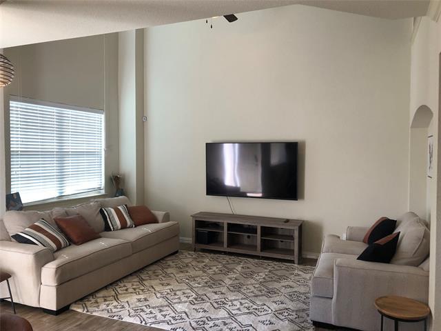 Foto del edificio - 6845 Sandshell Blvd