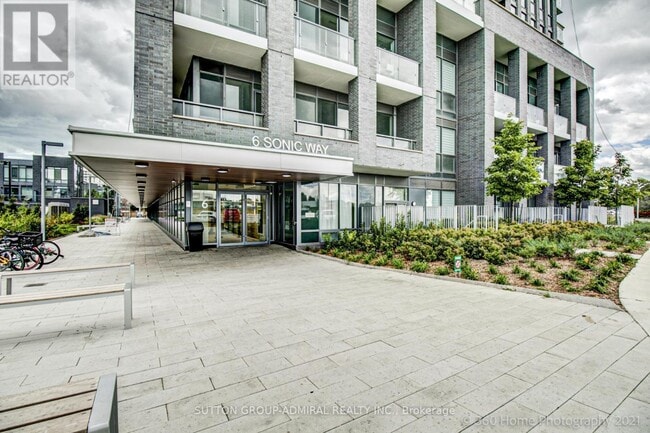 Building Photo - 6 Sonic Way