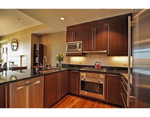 Building Photo - 2400 Beacon St