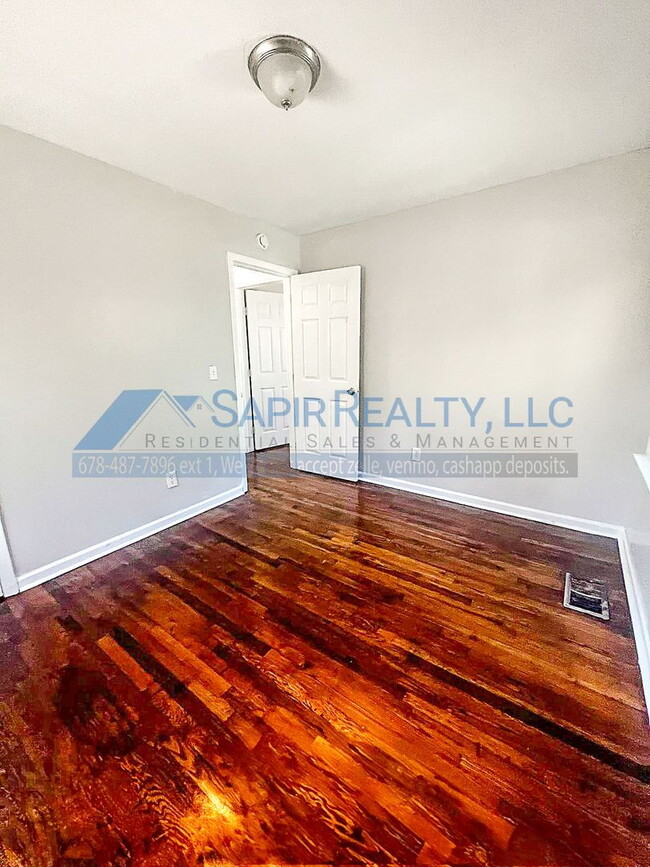Foto del edificio - 2734 Browntown Rd NW