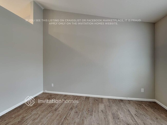 Building Photo - 2232 E 97th Dr