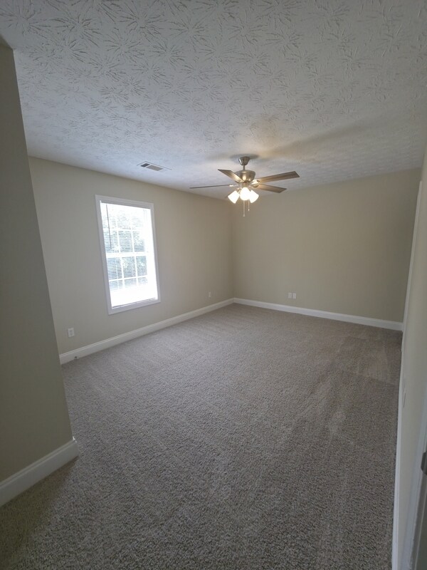 Building Photo - 187 Westchester Cir