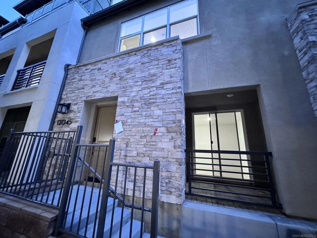 Foto del edificio - 12045 Sienna Ln