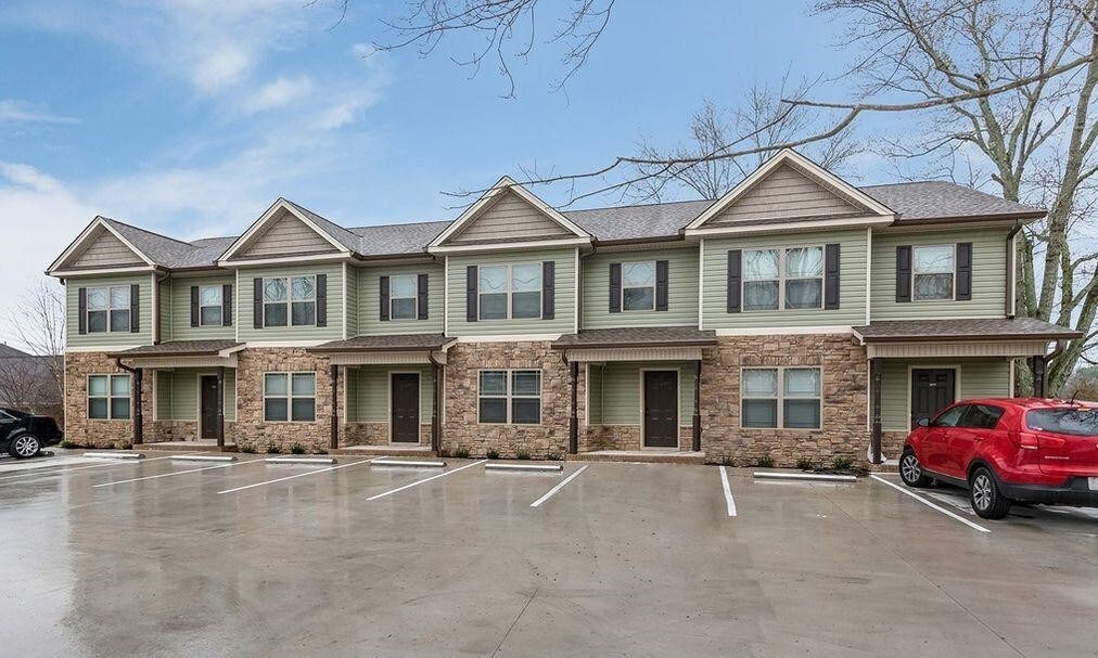 3670 Michigan Ave Rd NE, Cleveland, TN 37323 Townhome Rentals in