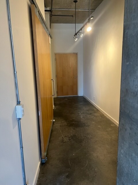 Building Photo - 660 Glen Iris Dr NE