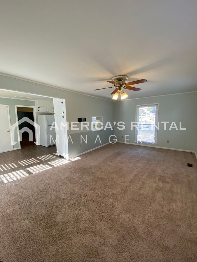 Foto del edificio - Beautiful Home in Birmingham, AL!!! Availa...
