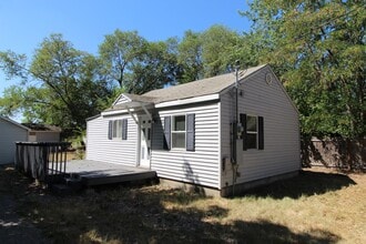 Building Photo - 18002 E Boone Ave