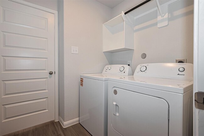 Foto del edificio - 13625 Goldeye Dr