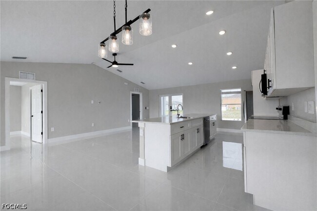 Foto del edificio - 111 NW 19th Pl
