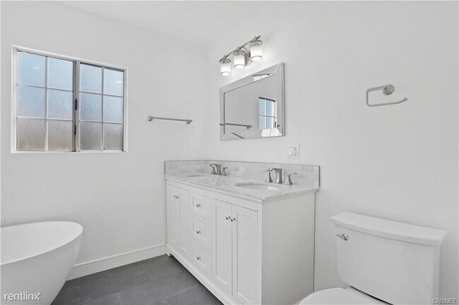 Foto del edificio - 3 br, 2 bath House - 6039 Varna Ave