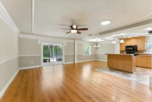 Building Photo - 1067 Chokecherry Dr