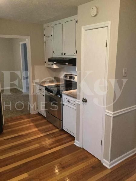 Foto del edificio - 2051 Windsor Ln SW