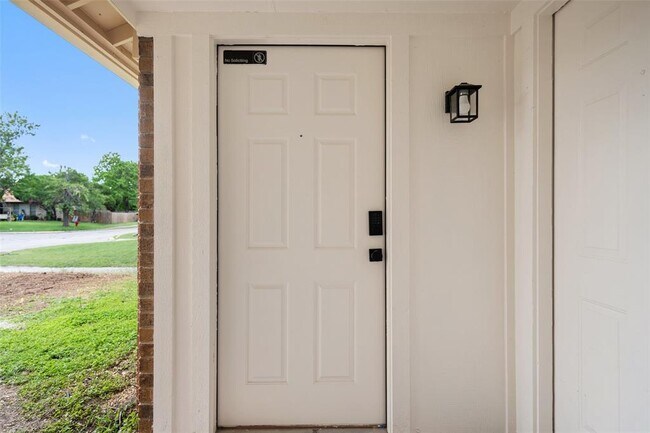 Foto del edificio - 1800 Nicole Cir