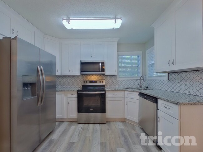 Building Photo - 51 Chesapeake Way