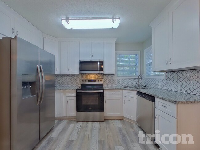 Foto del edificio - 51 Chesapeake Way