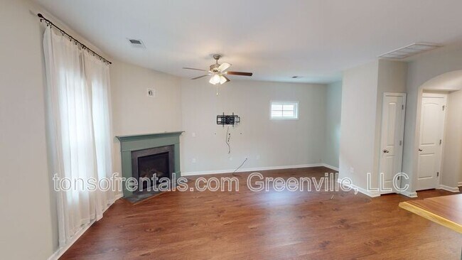 Building Photo - 109 Wheaton Ct