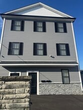 Building Photo - 214 Horton St