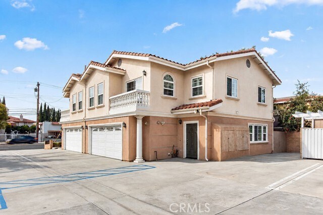 Foto del edificio - 7592 Artesia Blvd