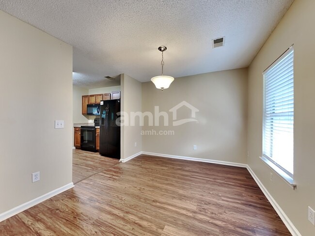 Foto del edificio - 111 Kilpatrick Ct