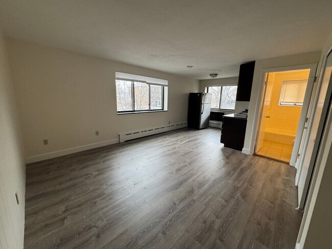 Building Photo - 5 Chester St