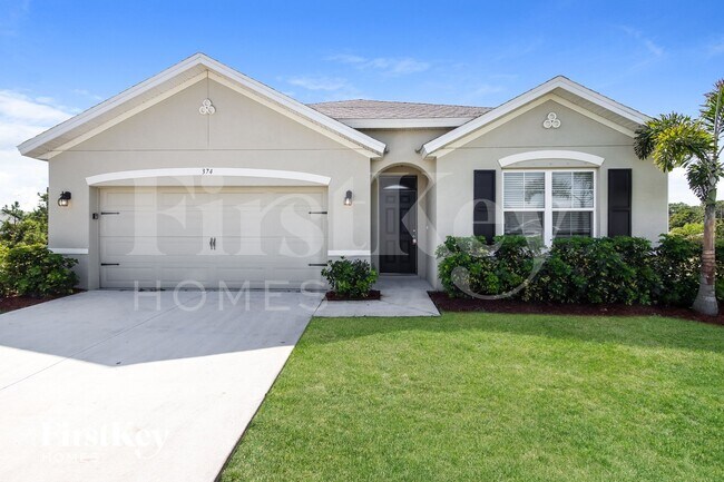 Foto del edificio - 374 Sauders Rd SE