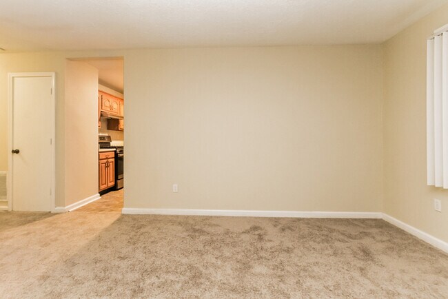 Foto del edificio - 839 Middle Dr