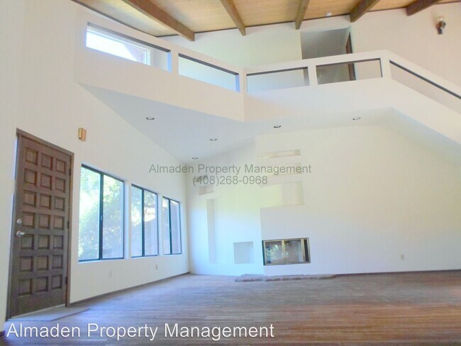 Foto del edificio - 4 br, 3 bath House - 6838 Elwood Rd.